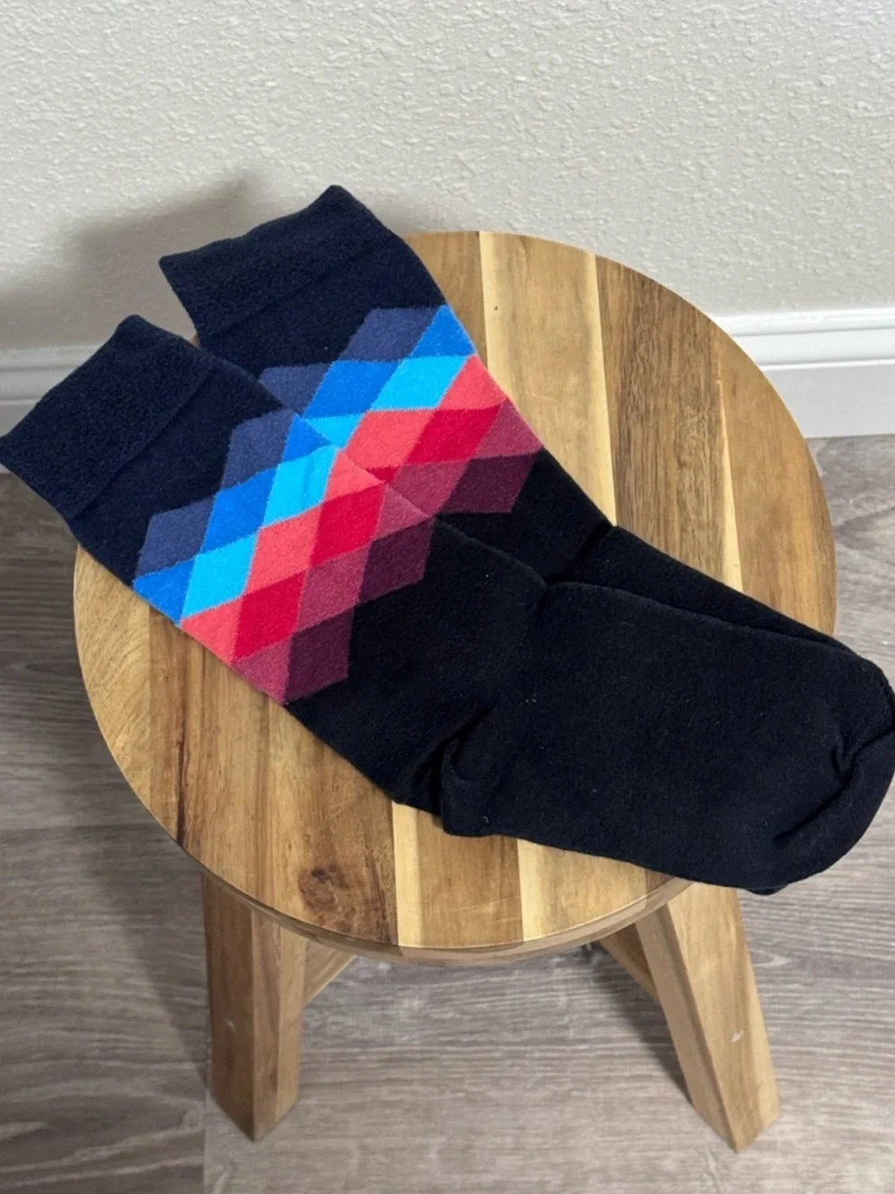 Happy Socks Unisex Colorful Argyle Crew Socks OSFM Multi-Color Blue Red Black